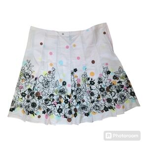 Pleated skirt polka-dots and floral design size 13